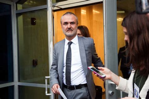 Gawker.com to Shut Down Next Week - The New York Times