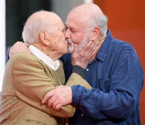 Gay Old & Young Porn Videos, Daddies & Twinks Sex