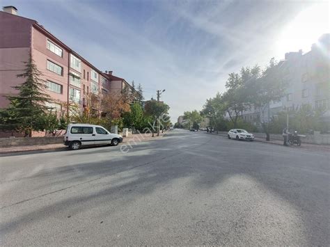 Gayri̇menkul Borsasi Konya Selçuklu Cumhuriyet Mahallesi 3+1. 
