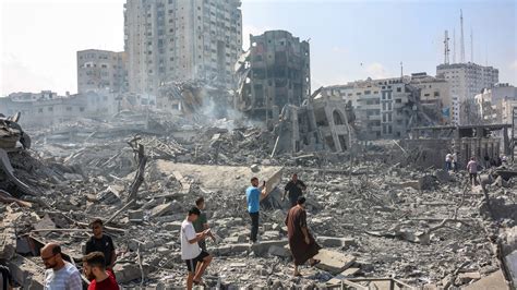 Gaza in communications blackout as Israel intensifies bombing