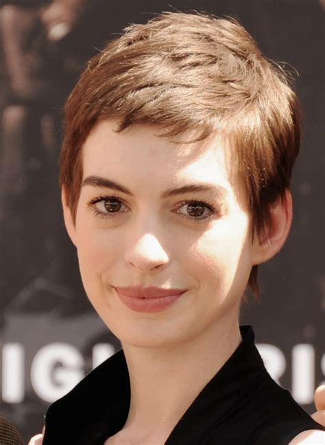 Geçmişten Günümüze Pixie Cut Saç Kesimi İlham Perileri.