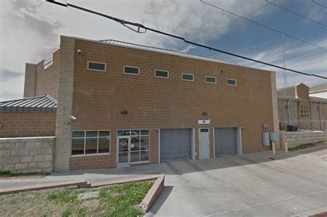 This is the Geary County Detention Center located in Junction City, KS. View the location, contact information, and details about Geary County Detention Center as well as information on many more detention facilities in or around Junction City.