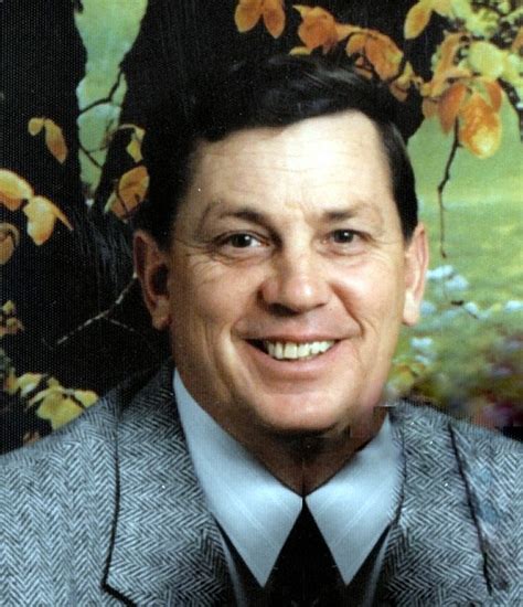 Mark Lawrence Hamilton, age 57 of Chardon, passed away Dec. 24, 2022, at David Simpson Hospice House in Cleveland. Mark was a graduate of Chardon High School, Class of 1984, and Miami University of Ohio. He was owner-operator of Institutional Diversified, The Marker Board Guy, Geauga Office Supply and Murphy’s Bar and Tavern. . 