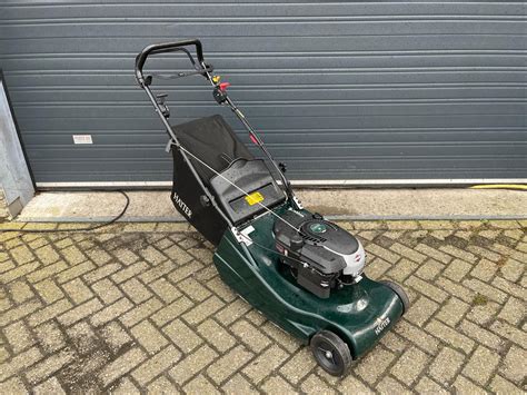 Gebruikte grasmaaier verkopen