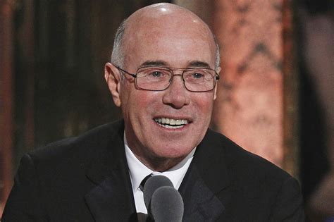 Geffen. Apr 1, 2020 · The entertainment mogul David Geffen, founder of DreamWorks, SKG, Asylum Records, Geffen Records, and DGS Records, owns Rising Sun. According to Forbes, he's worth an estimated $7.8 billion. 