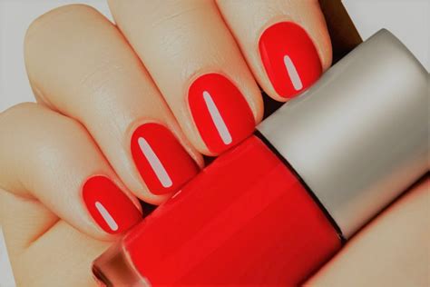 Gel Nail Polish VS Regular Polish – Which Is The Better?