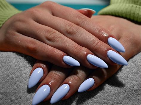 Gel manicure What it is and what to expect