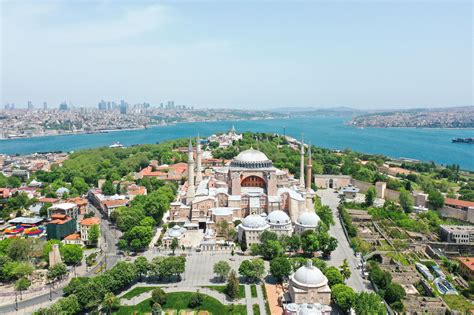 Geleceğin İstanbul’u: Tarihi Miras mı, Rant Ekonomisi mi?