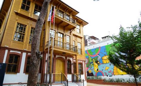 Gençlik Sanat Merkezi'nde yeni kayıt Kadıköy Belediyesi. 