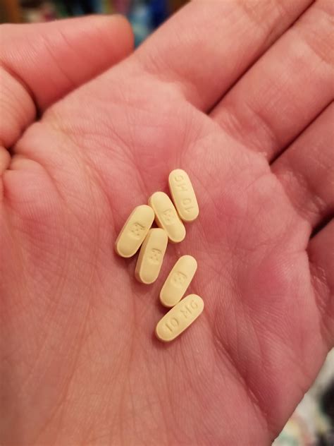 Generic zolpidem ambien 10mg images. Zolpidem is the generic version of Ambien, which is also available in a longer-acting form known as Ambien CR. Zolpidem has side effects and risks that you should discuss with your healthcare provider. ... Lunesta (eszopiclone) images. This medicine is Blue, Round Tablet Imprinted With "93" And "E9". Blue Round 93 And E9 - … 
