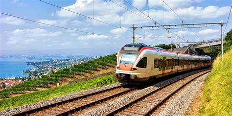 On SNCF Connect, you can book your last-minute Geneva – Zurich tickets and compare prices over the next 5 to 7 days at a glance. Depending on the train company, however, you can actually lock down your train tickets months in advance. When sales open several times a year, tickets are released for trains over the coming months.. 