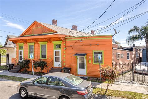 Comparison of 3939 Gentilly Blvd, New Orleans, 