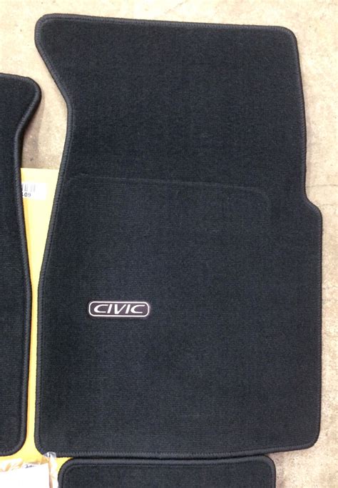 Genuine OEM Honda Civic 2dr / 4dr Black Carpet Floor Mats 2001