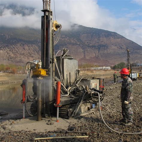 Geologic drill. measuring circuit into the geologic medium varies with the electrode spacing, logs of the various arrays (short-and long-normal and lateral) can be analyzed collectively to evaluate the effects of bed thickness, borehole fluids, drilling mudcake, variations in fluids, and permeabilities of strata at various distances from the borehole. The 