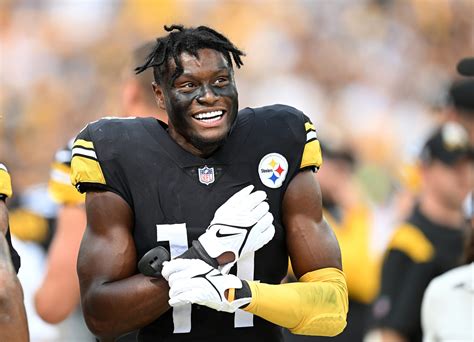 George pickins. George Pickens has never been somebody who's short on confidence. And as the budding Pittsburgh Steelers' wideout enters his second season in the NFL, he… 