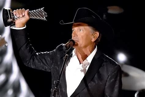 George strait heart attack. Either arm can go numb during a heart attack, but it is more frequently the left arm. Numbness alone is not a sign of a heart attack and can be caused by a number of other conditio... 