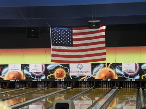 Georgia bowling tournaments. Apr 6, 2024 · April 06, 2024. LAS VEGAS – Leon Gibson of Albany, Georgia, focused on filling frames during his appearance this week at the 2024 United States Bowling Congress Open Championships, which helped ... 