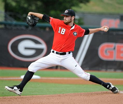 Georgia bulldogs baseball. Oct 4, 2018 · A Georgia Bulldogs baseball player who allegedly shouted racist remarks during Saturday's Georgia football game has been dismissed from the team, the school announced Wednesday. Adam Sasser, who ... 