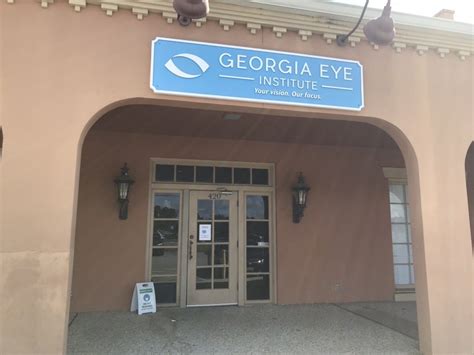 Georgia eye institute. Andrea Thomas, O.D. Dr. Andrea Thomas is an Optometrist with special interests in primary eye care, including pediatrics and ocular disease. Thomas received her Bachelor of Science from Georgia Southern University and her Doctor of Optometry from the Southern College of Optometry in Memphis, Tennessee. She is a … 