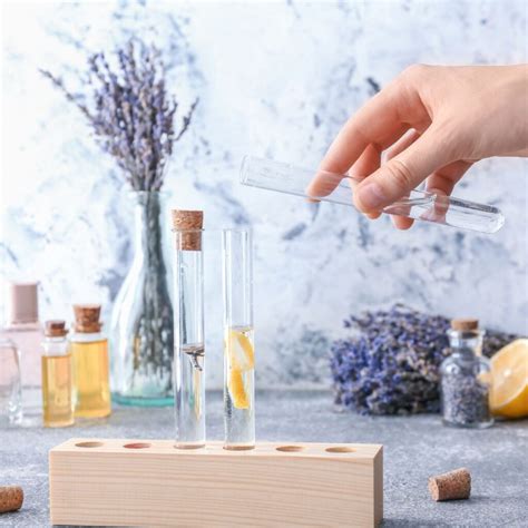 Ger olja till parfym webbkryss