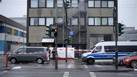 German police: 6 dead in Jehovah’s Witnesses hall shooting