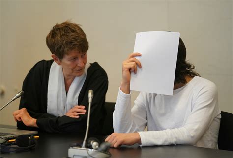 German woman voices remorse over enslaved Yazidi girl’s death at new court hearing