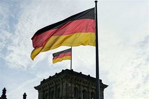 Germany dithers on EIB choice