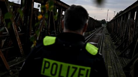 Germany notifies the EU of border controls at the Polish, Czech and Swiss frontiers