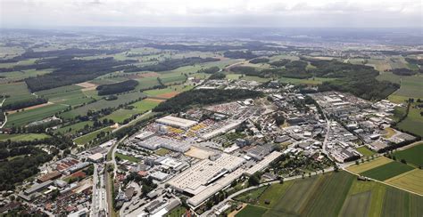 Gertrud Hirschi životopis | Datab&aacute;ze knih