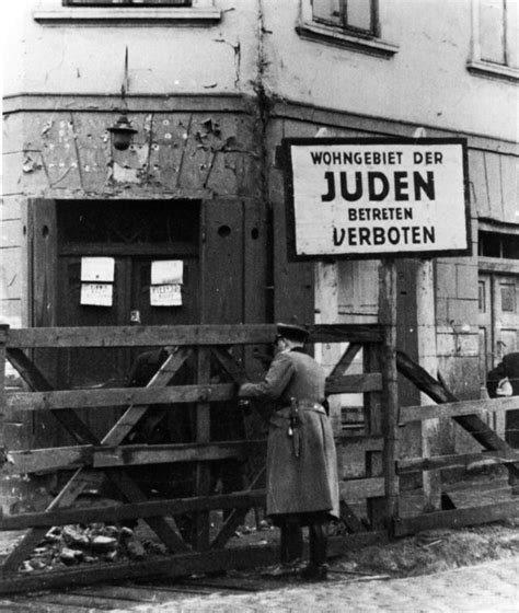 Geschichte der juden in berlin. - Ford tractor jubilee shop manual 1954.