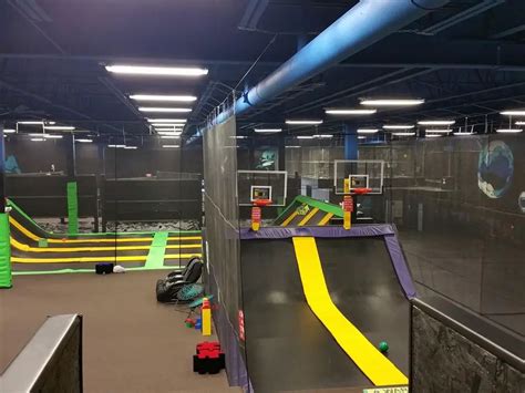 Get air cicero. Cicero, N.Y. — Get Air, a new indoor trampoline park, opens today in Cicero. The venue is located in the shopping plaza across from Drivers Village that is home to Ollie's Bargain Outlet and ... 