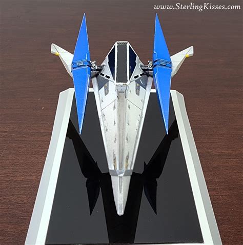 Get an Arwing model for a tenner 
