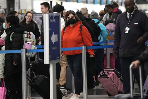 Get ready, the holiday rush to airports and highways is underway