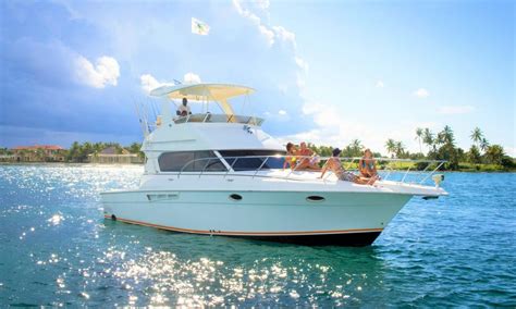 Getmyboat. How to Rent a Boat with Getmyboat. Mesa boat rental prices range from $175/hour to $200/hour. Choose from boat rental options that include jet skis, pontoons, and fishing boats. 