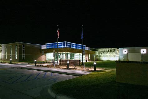 To find an individual currently incarcerated in a ND state correctional facility, please enter the individual's last name or the starting letters of the last name you wish to lookup. Please note, only individuals currently incarcerated in a North Dakota correctional facility will appear in this lookup. If an individual is sentenced to the ND DOCR, but is incarcerated in an out …. 
