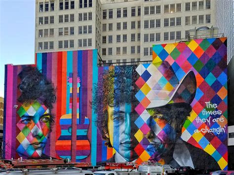 Giant Bob Dylan mural takes shape in Minneapolis - Star Tribune