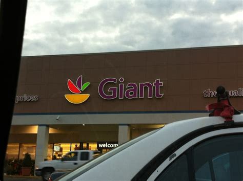 Giant Food at 18250 Flower Hill Way Gaithersburg, MD