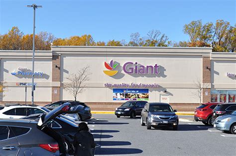  Giant Pharmacy #2301 (GIANT OF MARYLAND LLC) is a Community/Retail Pharmacy in Burtonsville, Maryland. The NPI Number for Giant Pharmacy #2301 is 1306879655 . The current location address for Giant Pharmacy #2301 is 15618 Columbia Pike, , Burtonsville, Maryland and the contact number is 301-421-4493 and fax number is 301-421-1123. . 