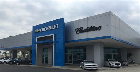 Giant chevrolet. Please Call: (866) 901-1913 Register Chevrolet and RV Center Family owned and operated since 1927. Mr Register has been a Chevy Dealer for over 50 Years!. No Games. 