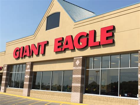 Giant eagle gibsonia pa pharmacy. At Giant Eagle in Glenshaw at 1671 Butler Plank Road, we take great pride in serving our loyal customers and supporters by offering great customer service and more than 20,000 - 60,000 unique items in our supermarket. Founded in 1931, Giant Eagle is one of the 40 largest privately-held and family-operated companies in the USA. 