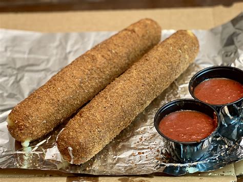 Giant mozzarella sticks. Our mozzarella sticks are made with real mozzarella cheese that is coated with a crispy, garlic-seasoned panko breading and served with a zesty marinara dipping sauce. ... Giant. One 30 oz box of TGI Fridays Frozen Appetizers Mozzarella Sticks with Marinara Sauce, containing about 7 servings; TGI Fridays Mozzarella Sticks with Marinara Sauce ... 