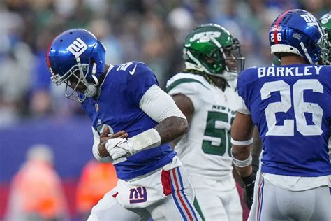 Giants QB Tyrod Taylor staying at hospital overnight for evaluation after injuring rib cage vs. Jets