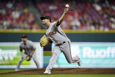 Giants beats Reds 4-2 and 11-10, extend winning streak to 7 and Reds’ skid to 6