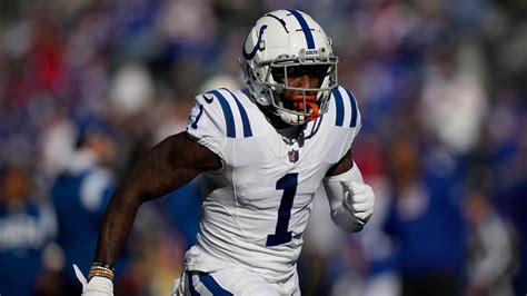 Giants sign Colts WR Parris Campbell, re-sign WR Darius Slayton and DE Jihad Ward: sources
