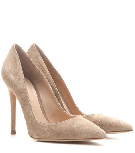 Gianvito rossi. GIANVITO 105. €690,00. +7. Discover the Gianvito Rossi Women's Shoes and Accessories collection: each style is handmade in Italy. Visit the website. 