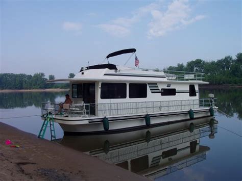 Gibson Houseboat Boats for sale - SmartMarineGuide.com