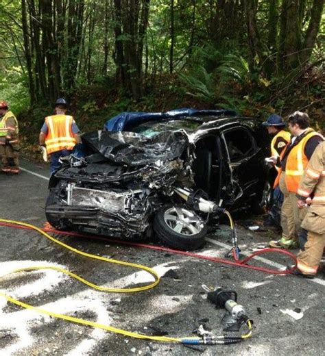 Authorities did not say what led up to the crash, but one vehicle overturned in a crash. One person suffered serious, non-life-threatening injuries and was transported to an area hospital. The left lane was closed as the WSP and first responders tended to the scene. 🚨1Car rollover #collision on westbound SR-16 at Burnham Dr. in Gig Harbor. 