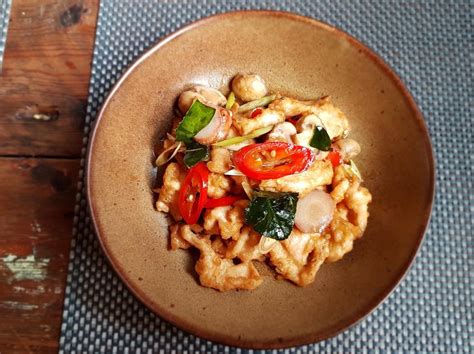 Giggling Squid - Our Sticky Chicken Stir Fry is made by