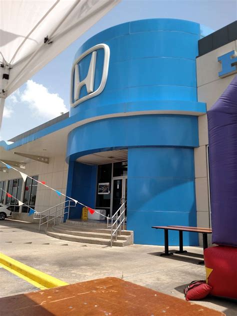 Tuesday 8 am - 6 pm. Wednesday 8 am - 6 pm. Thursday 8 am - 6 pm. Friday 8 am - 6 pm. Saturday 8 am - 5 pm. Sunday Closed. Looking for Honda parts and accessories? We can help you out at Gillman Honda Houston. Order online or come in to our store!. 