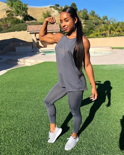 Qimmah Russo is a fitness and social media sensation from New York, USA. Boasting rock-solid abs and an all-around aesthetic physique, Qimmah has attracted the attention from numerous fans on the ...